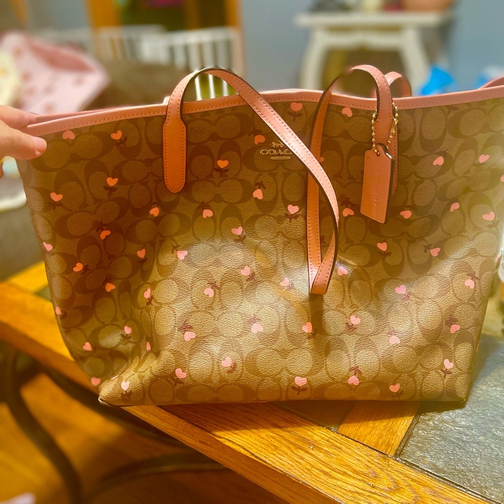 Coach tote with hearts